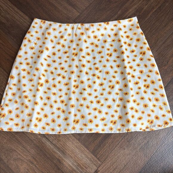 WeWoreWhat Women's Mini Slip Skirt Ditsy Daisies Ivory Yellow Size Large NWT - Picture 3 of 9